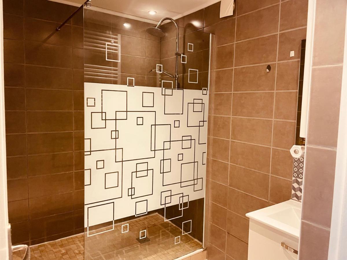 Appartement 2 Chambres Avec Parking Prive Gratuit 디종 외부 사진