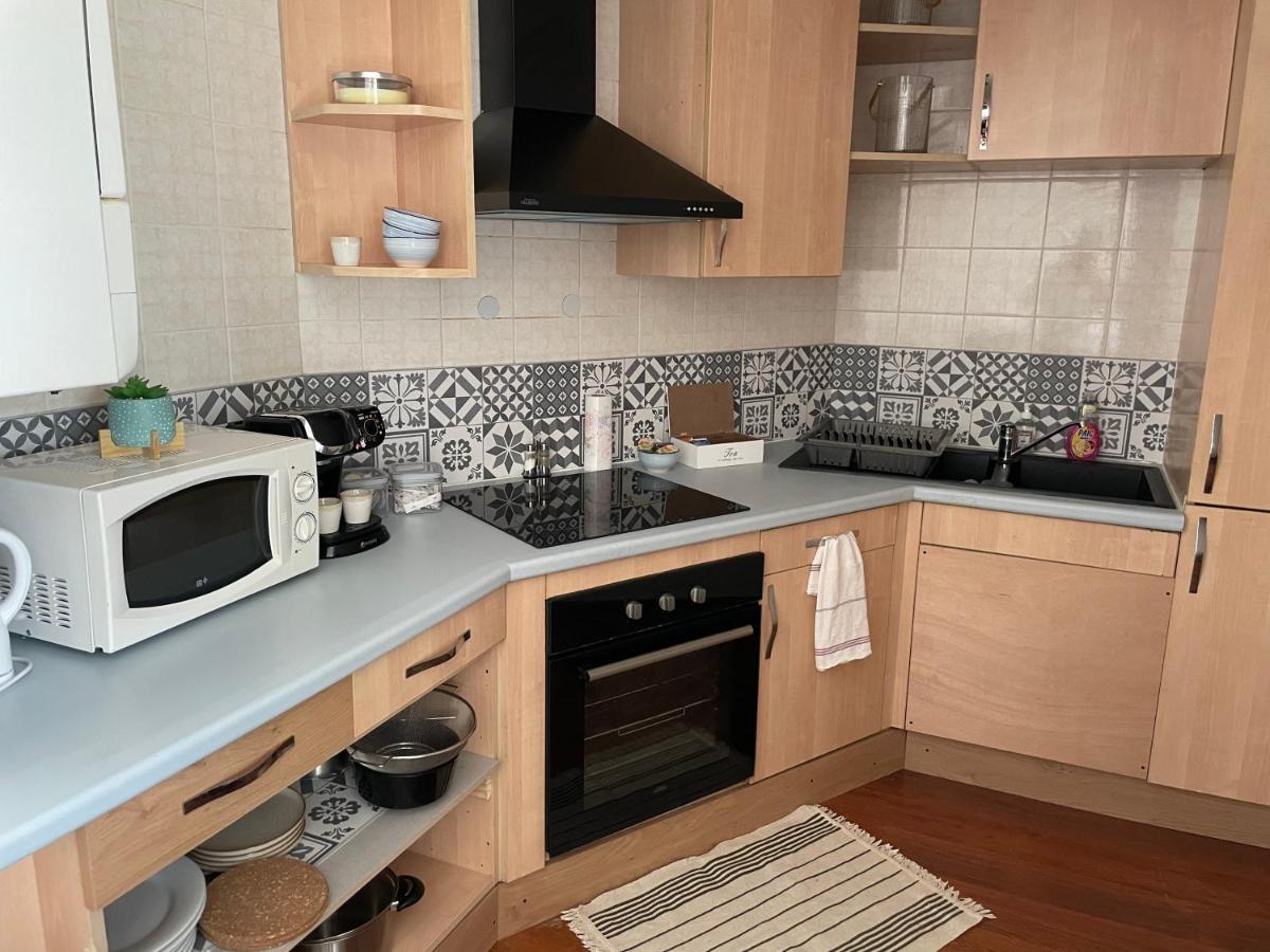 Appartement 2 Chambres Avec Parking Prive Gratuit 디종 외부 사진